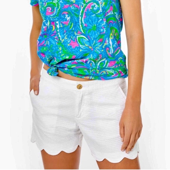 Lilly Pulitzer Buttercup Scallop Shorts Resort White Wave Jacquard Waffle Fabric - Picture 12 of 16
